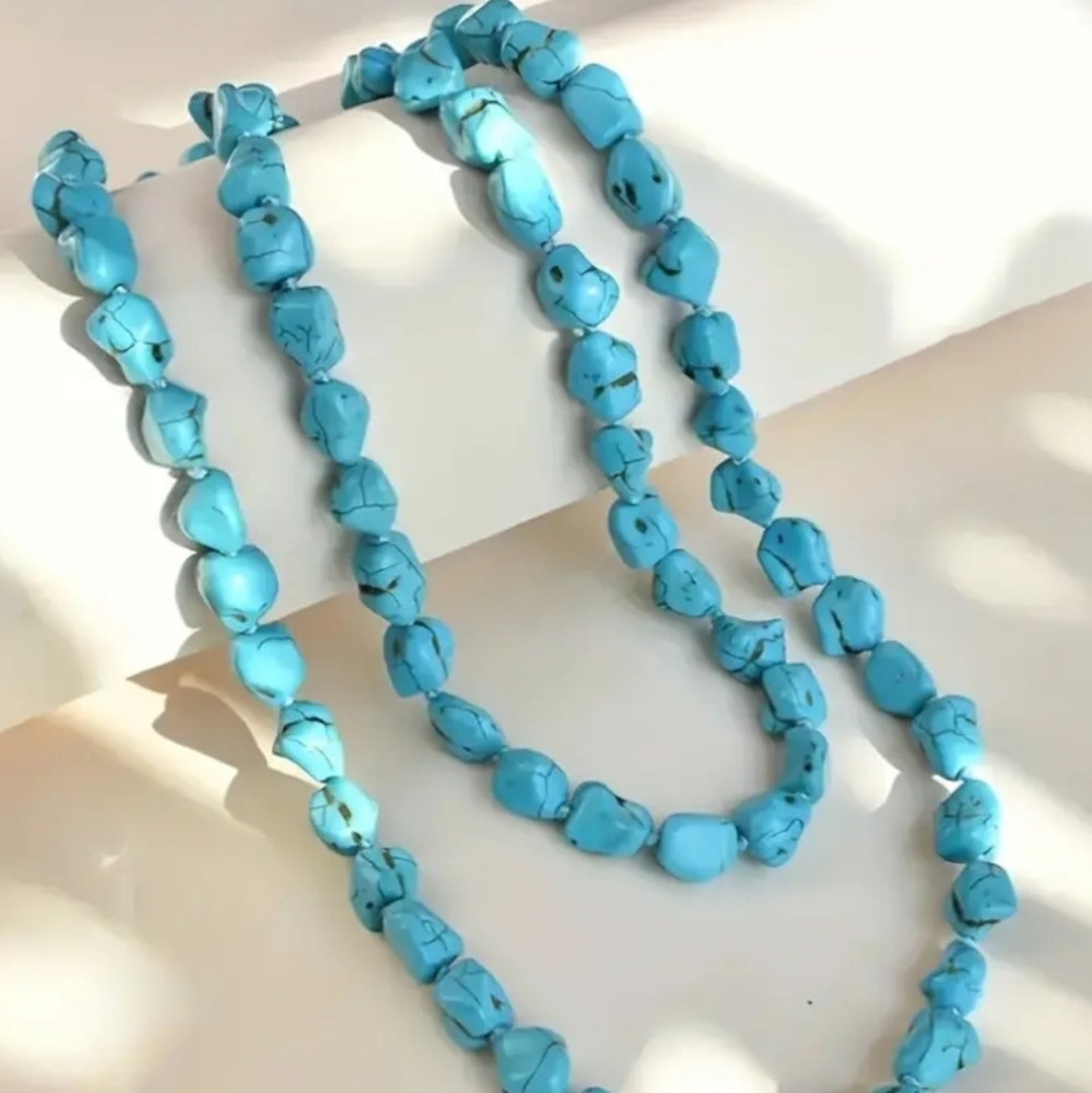 Turquoise Beaded Necklace - Picture 3 of 4